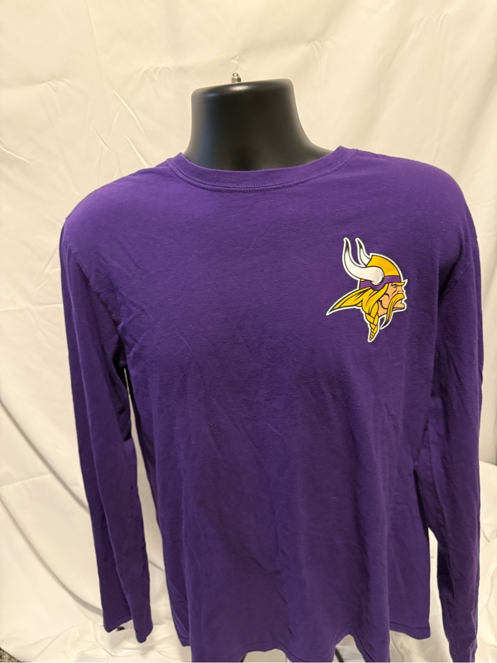 NFL Men's Long Sleeve Purple Vikings Chest Logo Tee